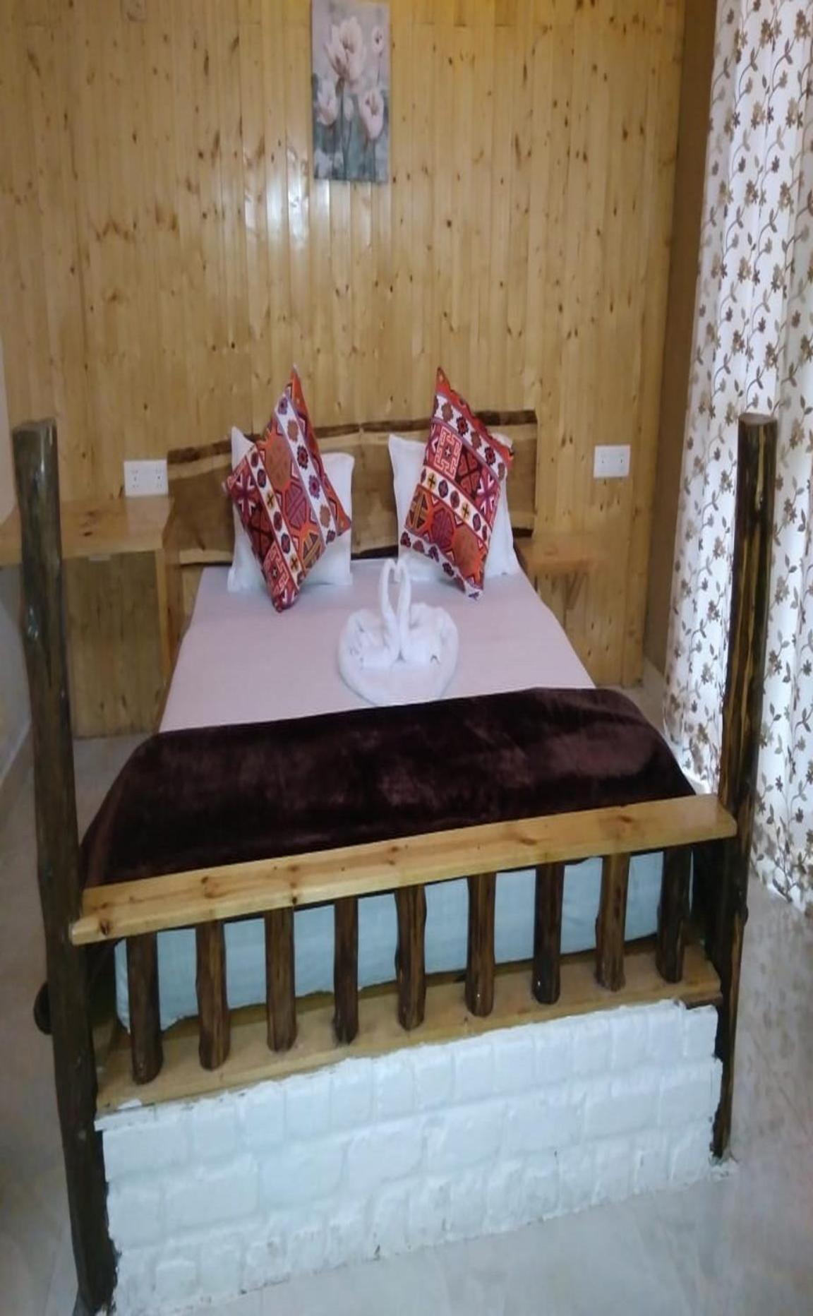 Banjār Offbeat Abodes - Tirthan Valley מראה חיצוני תמונה