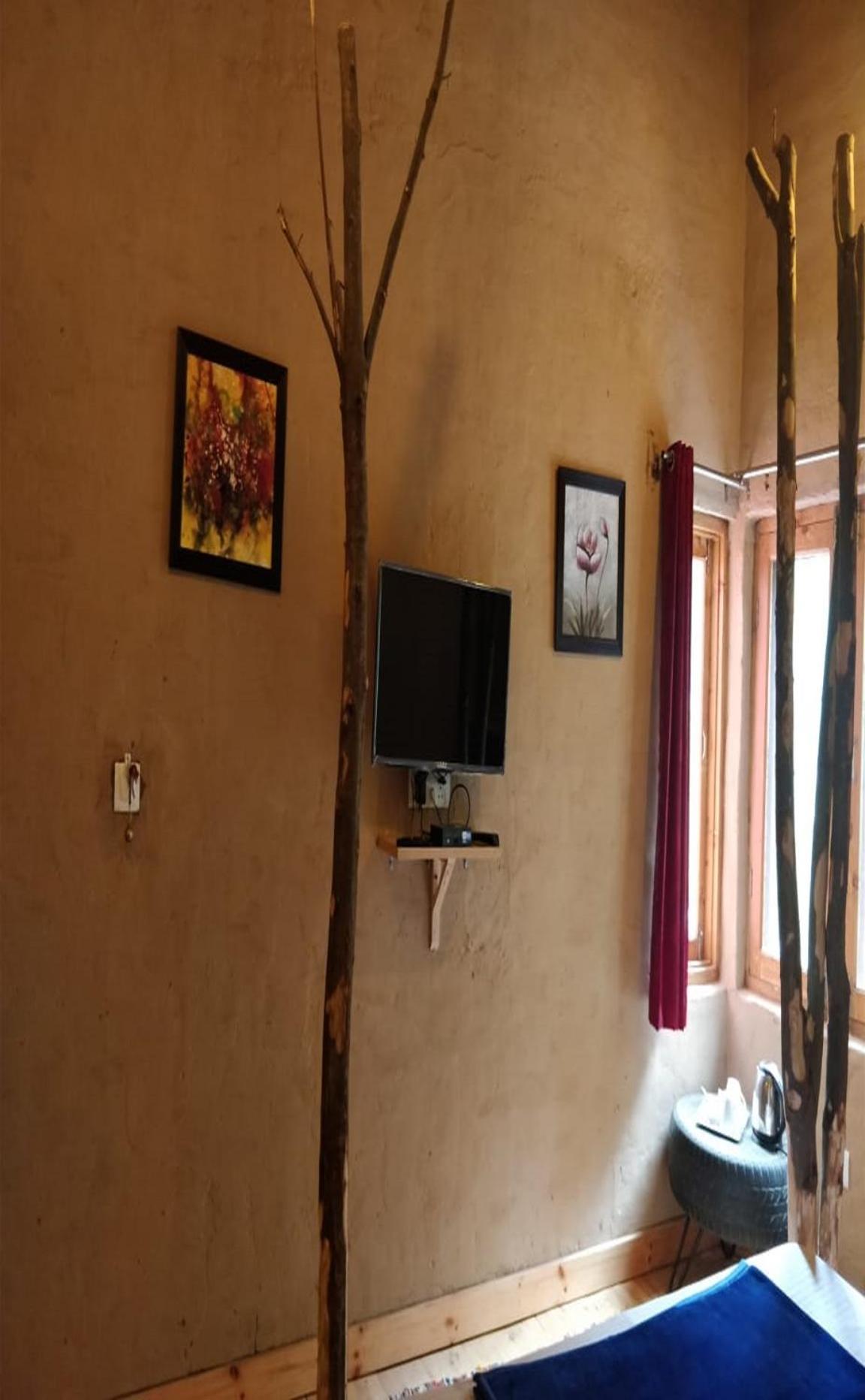 Banjār Offbeat Abodes - Tirthan Valley מראה חיצוני תמונה