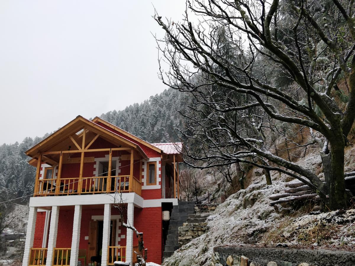Banjār Offbeat Abodes - Tirthan Valley מראה חיצוני תמונה